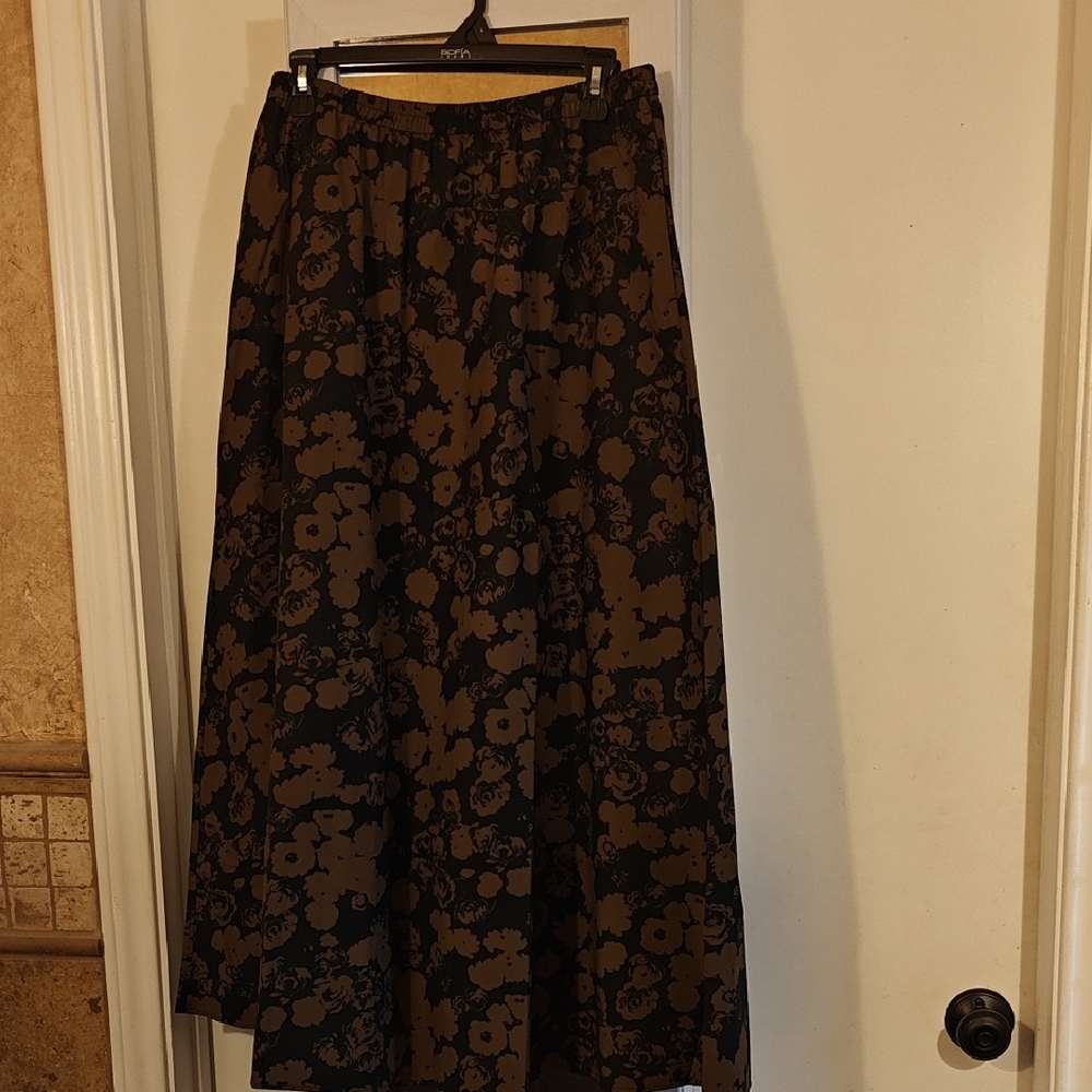 Floral Black and Brown Skirt